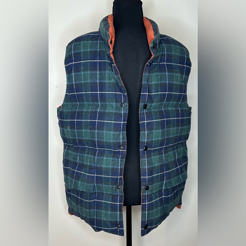 Grayers Men orange/plaid reversible down vest size M